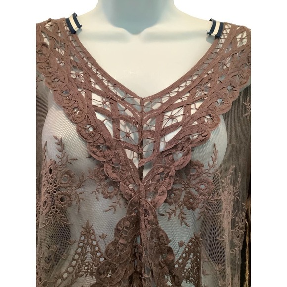 Gimmicks by Bke Sheer Lace Hi-Low Boho Tunic Top S Nwt - Picture 3 of 8